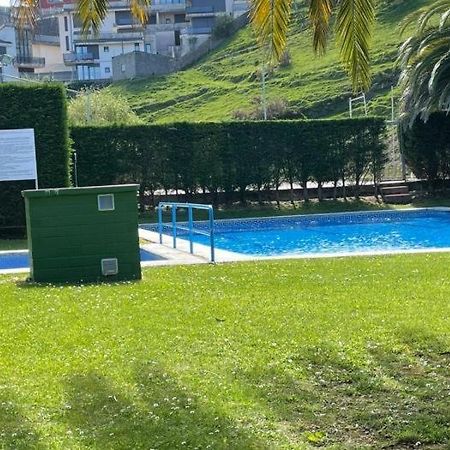Piscina Comunitaria Y Parking En Mogro Apartment Luaran gambar